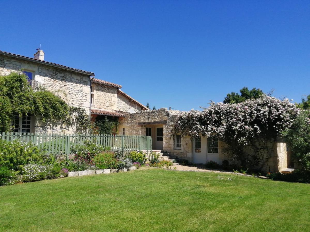 Chateau De Puissentut Bed & Breakfast Homps  Bagian luar foto