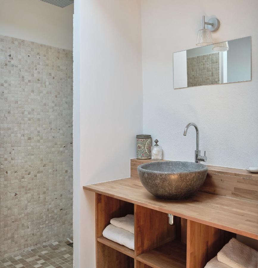 Chateau De Puissentut Bed & Breakfast Homps  Bagian luar foto
